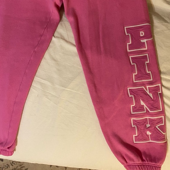 Victoria's Secret PINK & White drawstring sweats - Picture 4 of 6